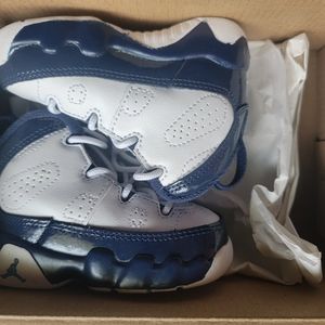 Toddler size 4c Jordan retro 9